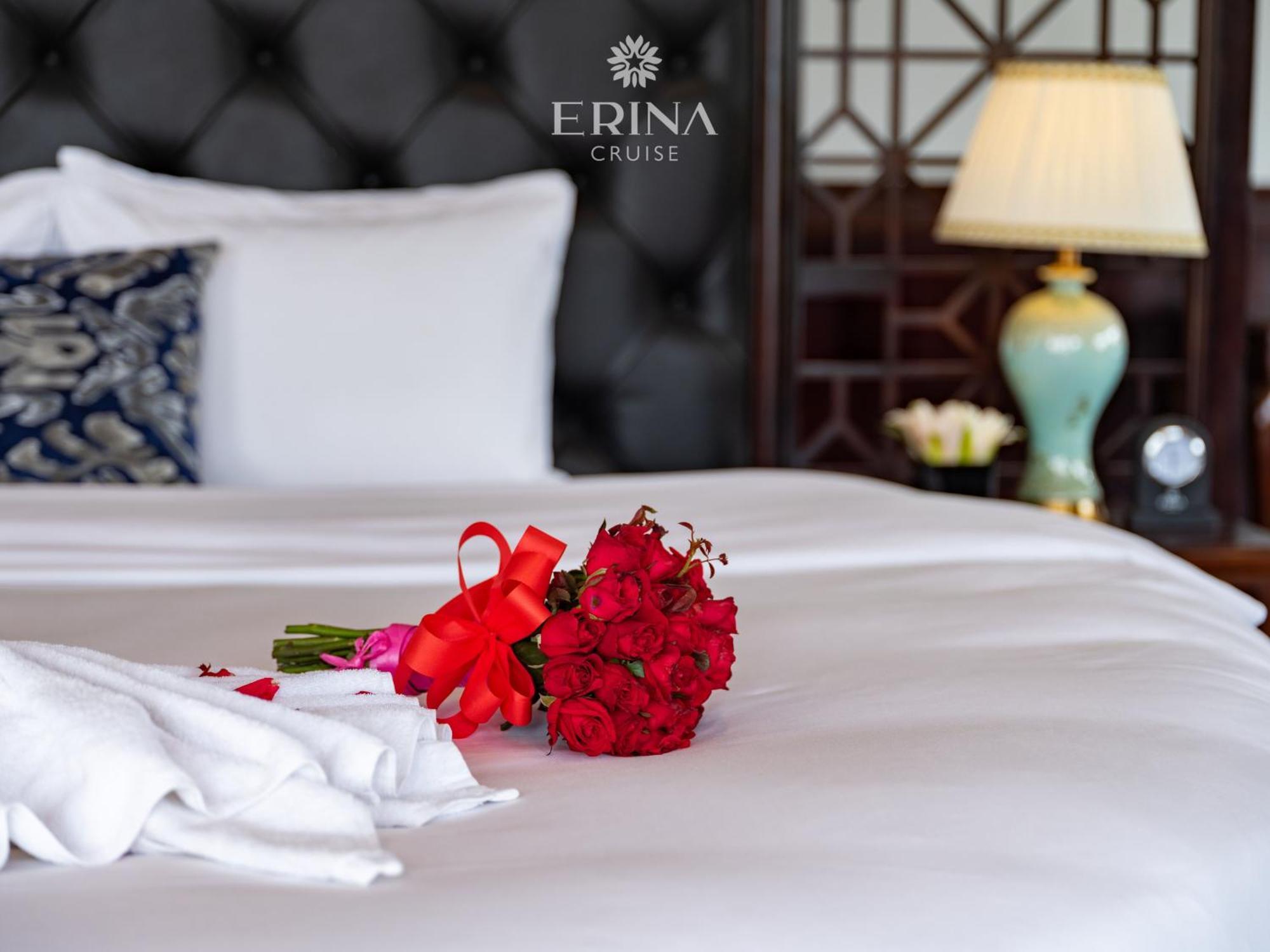 Rosa Cruise Hạ Long