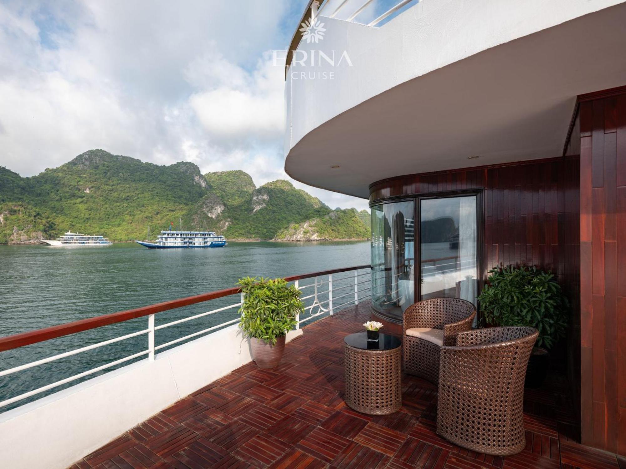 Rosa Cruise 5* Hạ Long