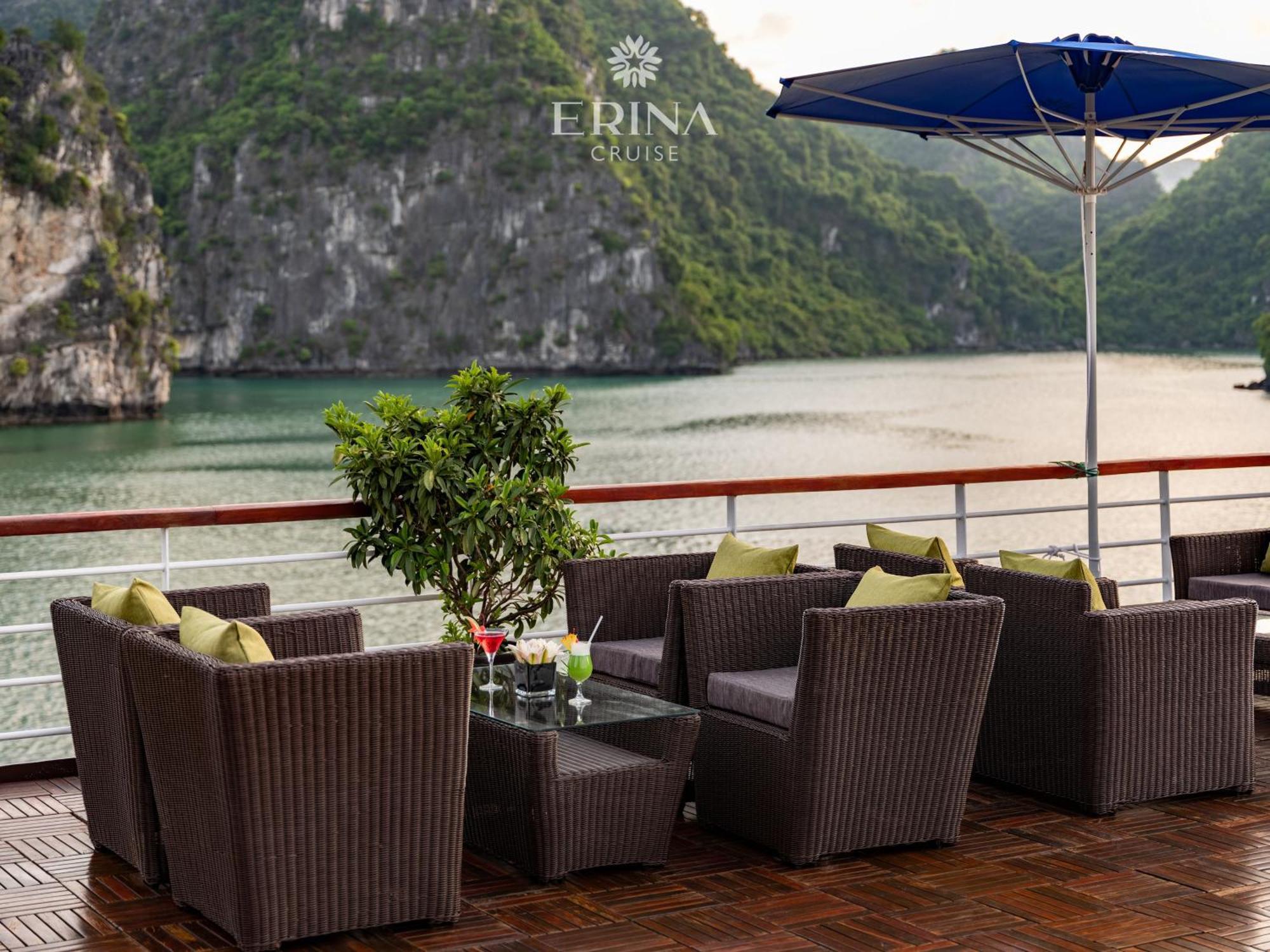 Rosa Cruise  Hạ Long