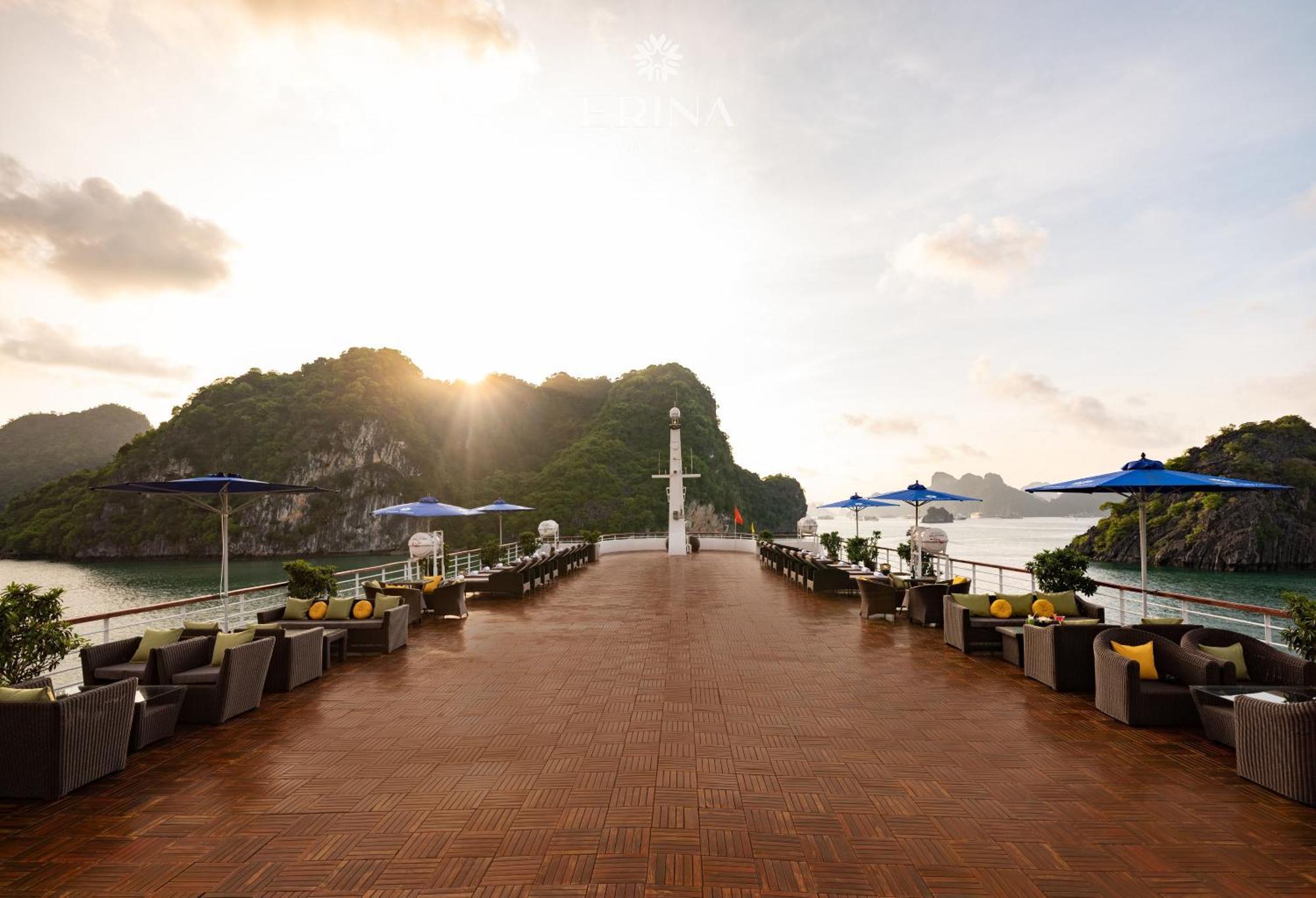  Rosa Cruise Hạ Long